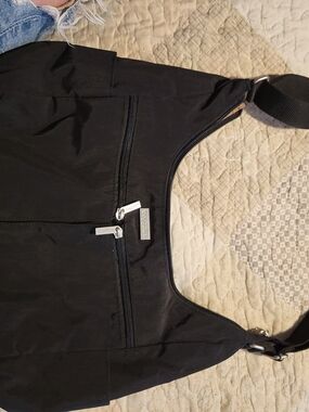 Baggallini Black Nylon Crossbody Shoulder Bag